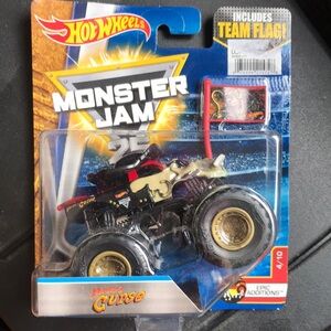 Monster Jam Pirate's Curse Truck